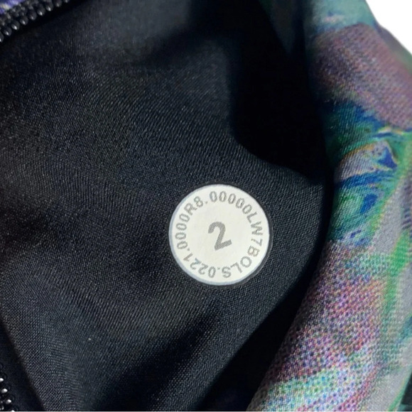 Lululemon Track That Mid-Rise  Short 5" Rapid Flourish Multi Side 2 Athletic - Picture 7 of 15